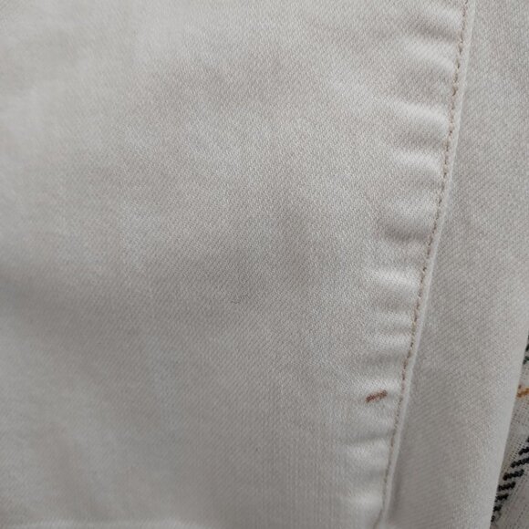 American Eagle Mid Rise Super Distressed Cream Jeggings - Picture 12 of 13